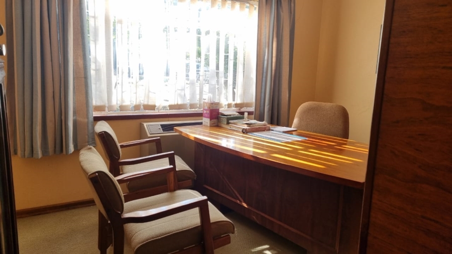  Bedroom Property for Sale in Philippolis Free State
